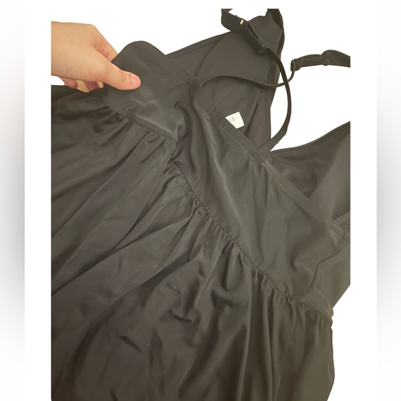 Brandnew Racer Back One Piece Bikini - Picture 4 of 4